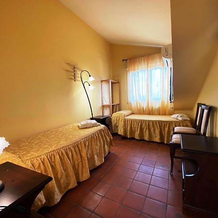 란다조 Ai Tre Parchi Bed And Bike B&B 외부 사진