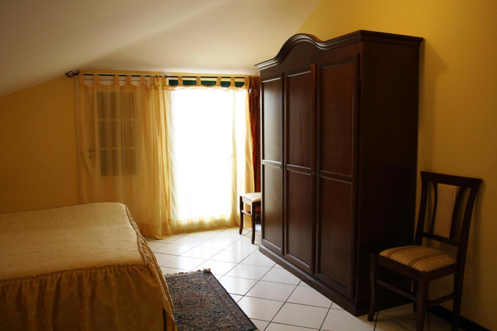 란다조 Ai Tre Parchi Bed And Bike B&B 객실 사진