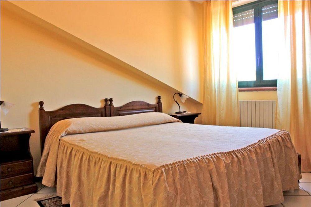 란다조 Ai Tre Parchi Bed And Bike B&B 외부 사진